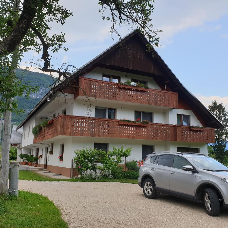 Apartmaji Pri Medvedu Bohinj Bagian luar foto